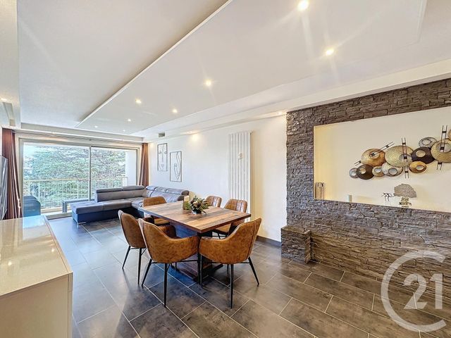 Appartement F3 à vendre - 3 pièces - 68,66 m2 - Mandelieu La Napoule - 06 - PROVENCE-ALPES-COTE-D-AZUR