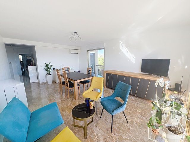 Appartement F3 à vendre - 3 pièces - 78 m2 - Mandelieu La Napoule - 06 - PROVENCE-ALPES-COTE-D-AZUR