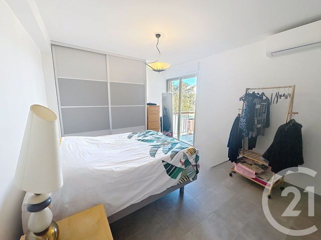 Appartement F3 à vendre - 3 pièces - 78 m2 - Mandelieu La Napoule - 06 - PROVENCE-ALPES-COTE-D-AZUR