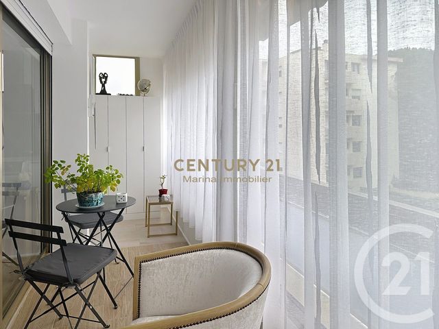 Appartement F1 à vendre - 2 pièces - 44,28 m2 - Mandelieu La Napoule - 06 - PROVENCE-ALPES-COTE-D-AZUR