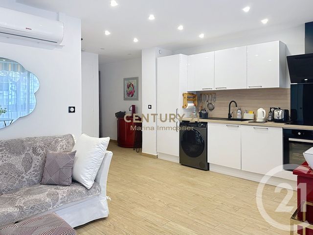 Appartement F1 à vendre - 2 pièces - 44,28 m2 - Mandelieu La Napoule - 06 - PROVENCE-ALPES-COTE-D-AZUR
