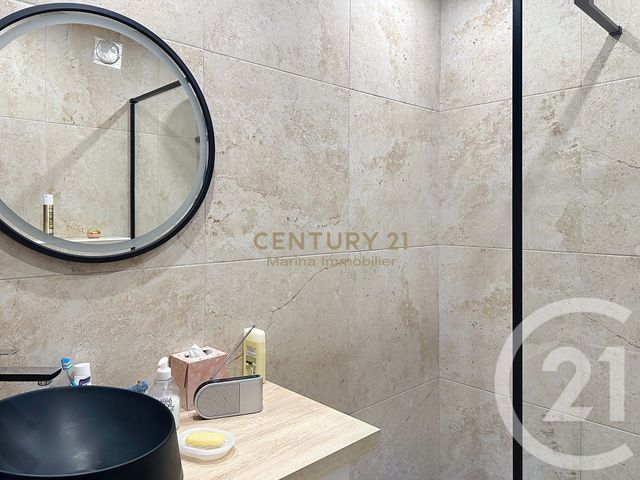 Appartement F1 à vendre - 2 pièces - 44,28 m2 - Mandelieu La Napoule - 06 - PROVENCE-ALPES-COTE-D-AZUR