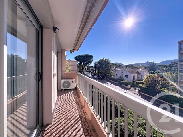 Appartement T2 à louer - 2 pièces - 48,13 m2 - Mandelieu La Napoule - 06 - PROVENCE-ALPES-COTE-D-AZUR