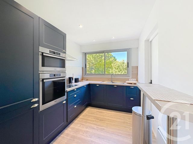 Appartement T2 à louer - 2 pièces - 48,13 m2 - Mandelieu La Napoule - 06 - PROVENCE-ALPES-COTE-D-AZUR