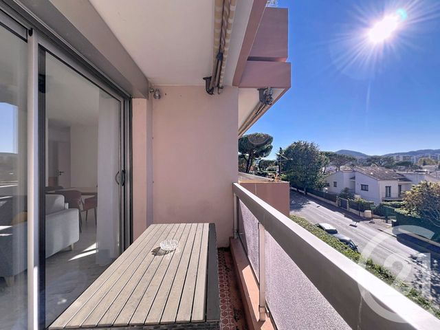 Appartement T2 à louer - 2 pièces - 48,13 m2 - Mandelieu La Napoule - 06 - PROVENCE-ALPES-COTE-D-AZUR