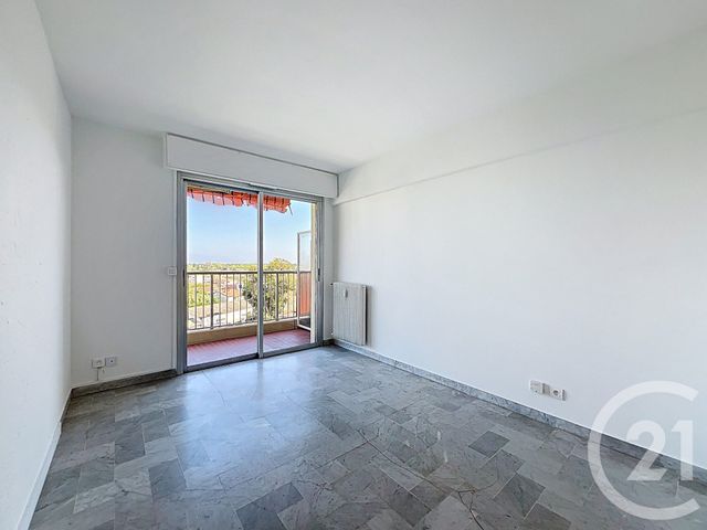 Appartement F2 à louer - 2 pièces - 28,33 m2 - Mandelieu La Napoule - 06 - PROVENCE-ALPES-COTE-D-AZUR