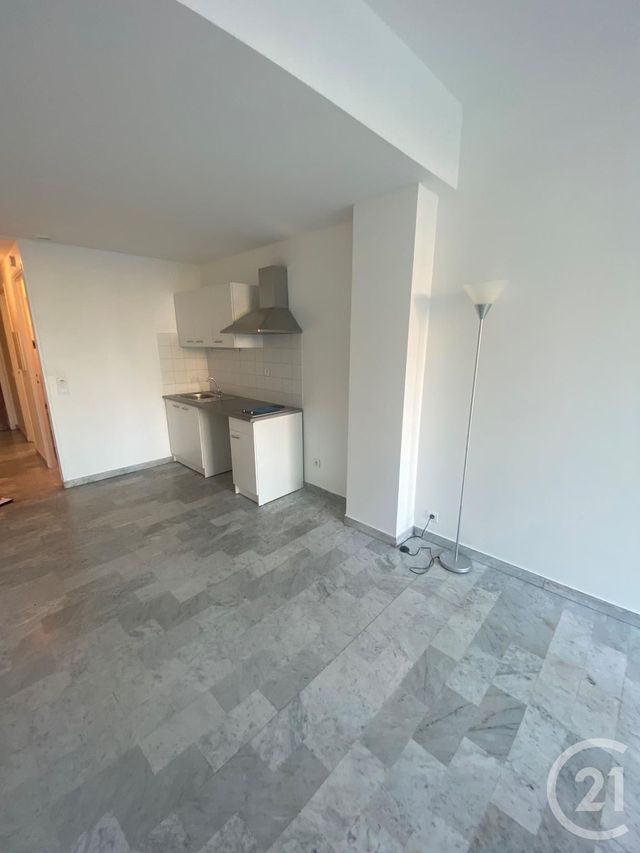 Appartement Studio à louer CANNES